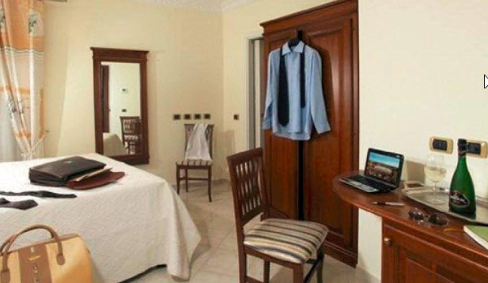 Hotel De Monti Roma Exterior foto